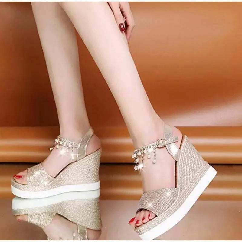 New Women Summer Sandals Studded Detail Luxury Shine Design Casual Womens Shoes